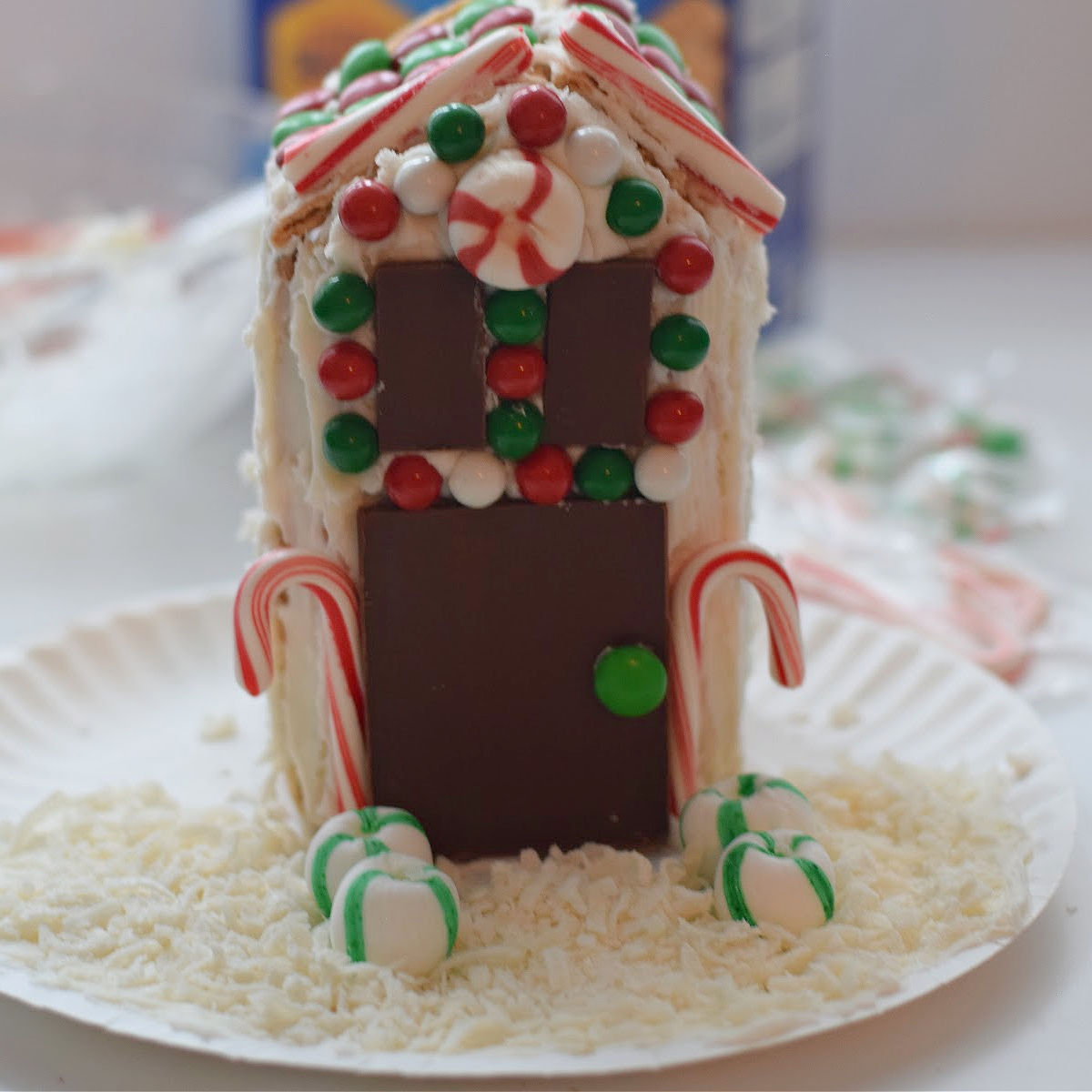 Make Graham Cracker Houses