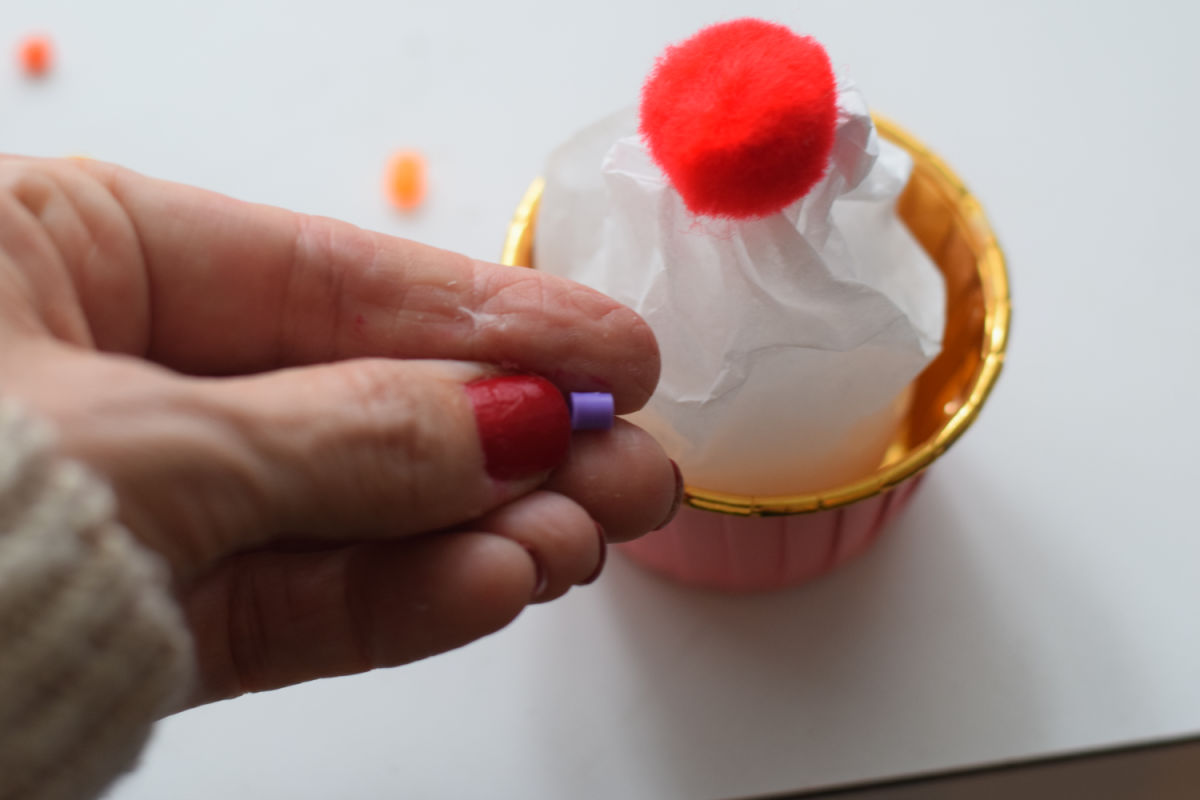 making paper cupcake craft 