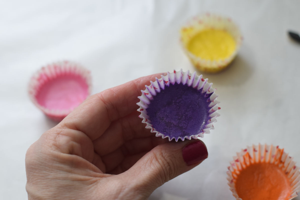 making truffula tree crayons 