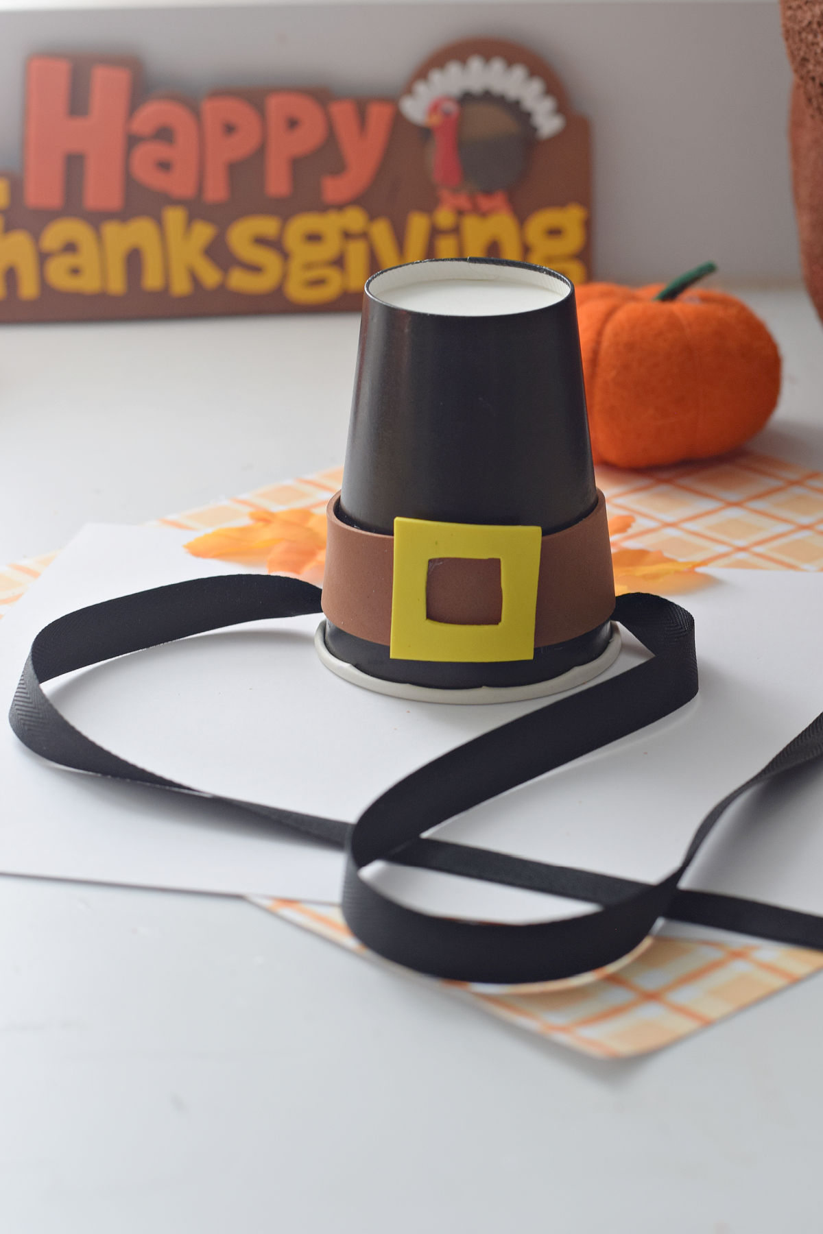 paper cup pilgrim hat craft 