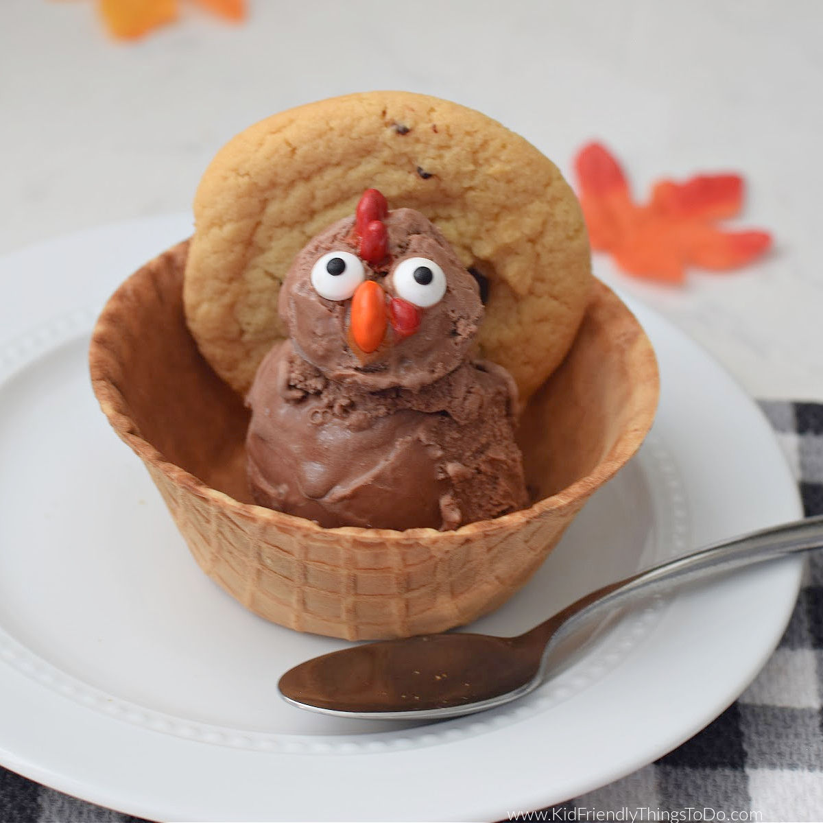 Thanksgiving ice cream turkey