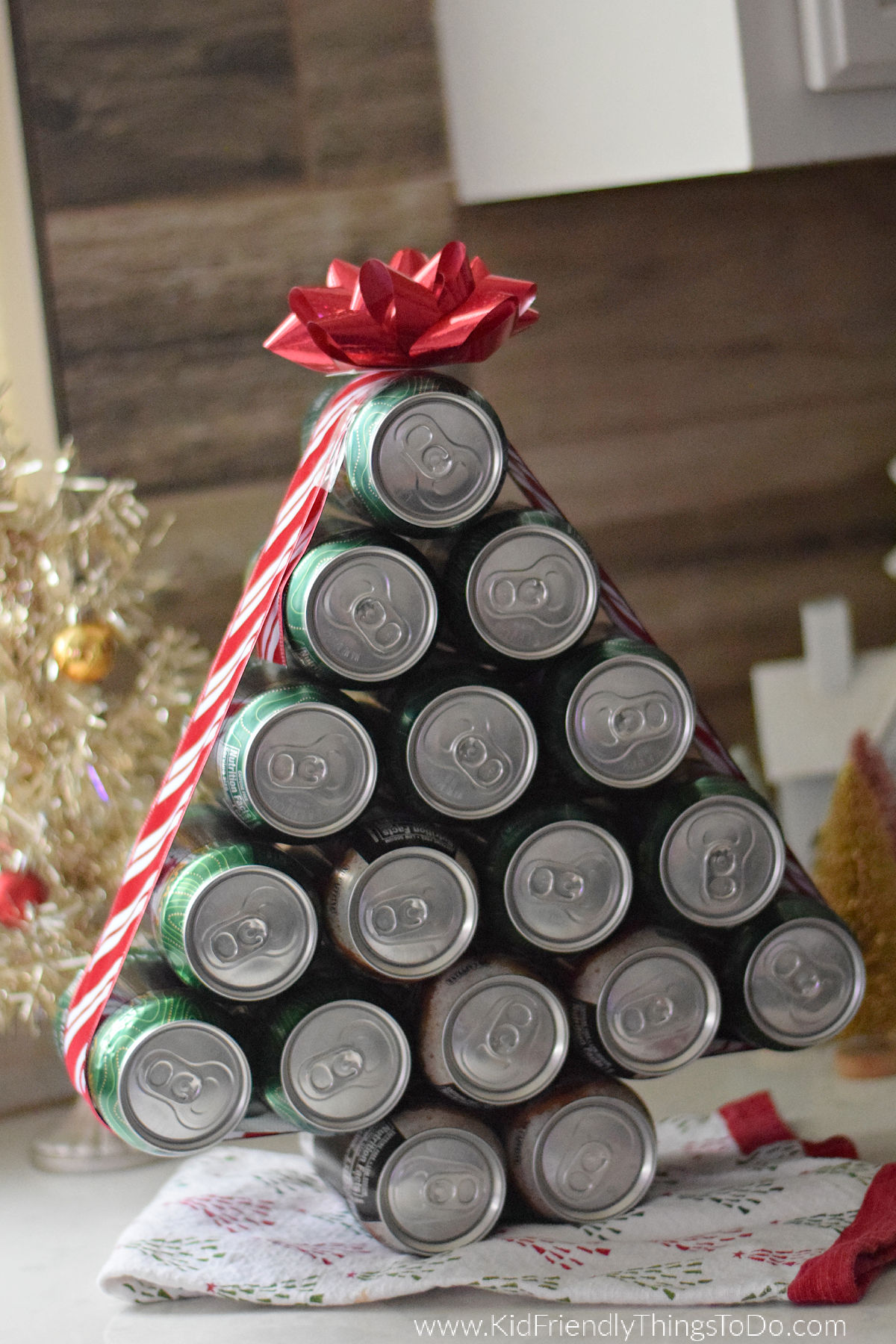 soda can Christmas tree gift idea 