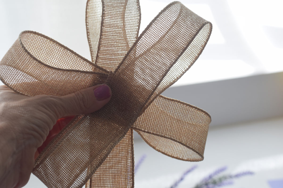 making a lavender wreath