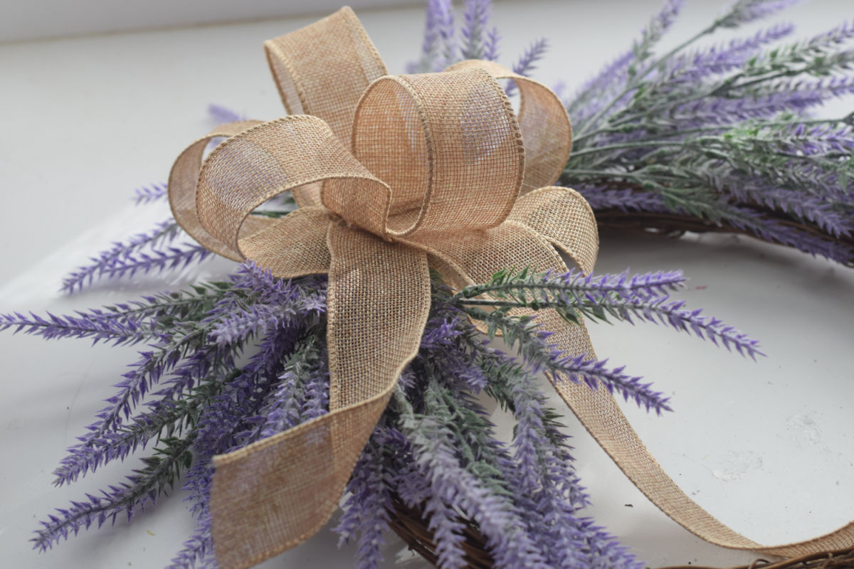 making a lavender wreath