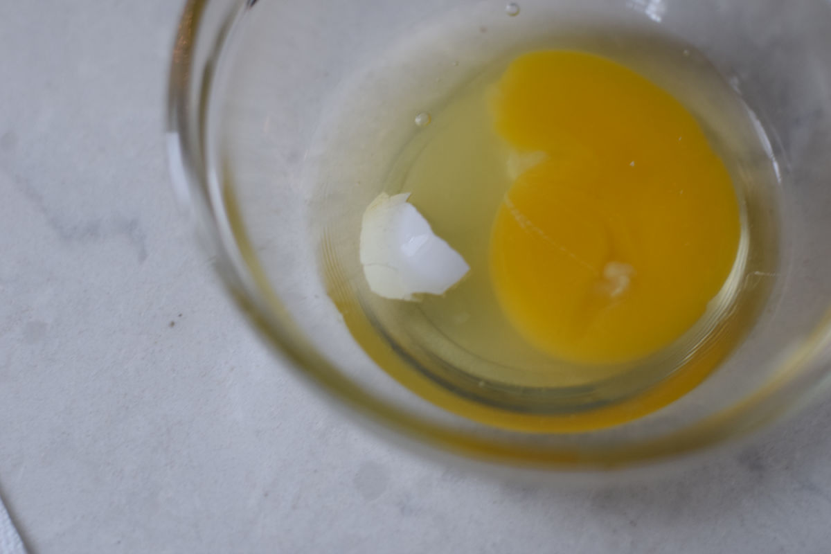 Getting eggshells out of bowl