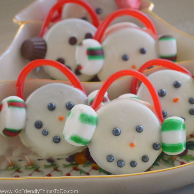 Snowman treats Chocolate covered Oreos