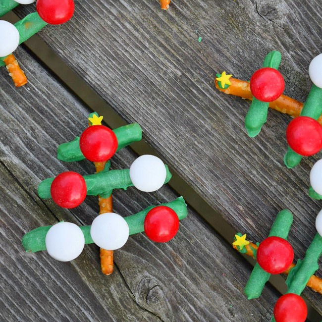 Peppermint and Chocolate Covered Pretzel Christmas Tree Treats