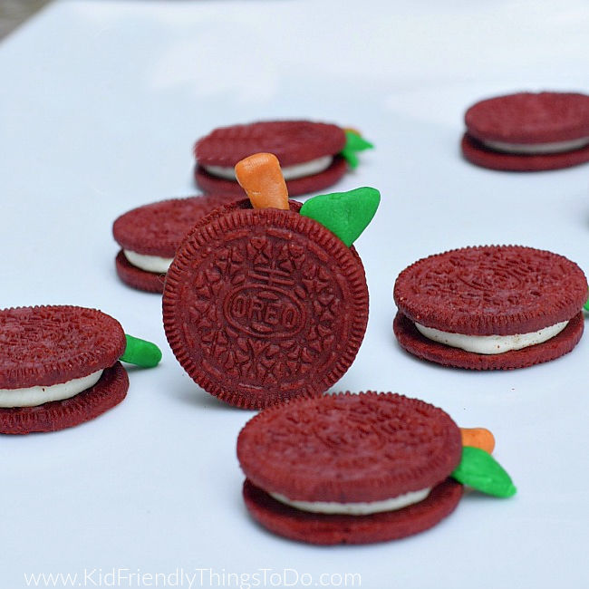 Oreo Cookie Apple Treat for fall