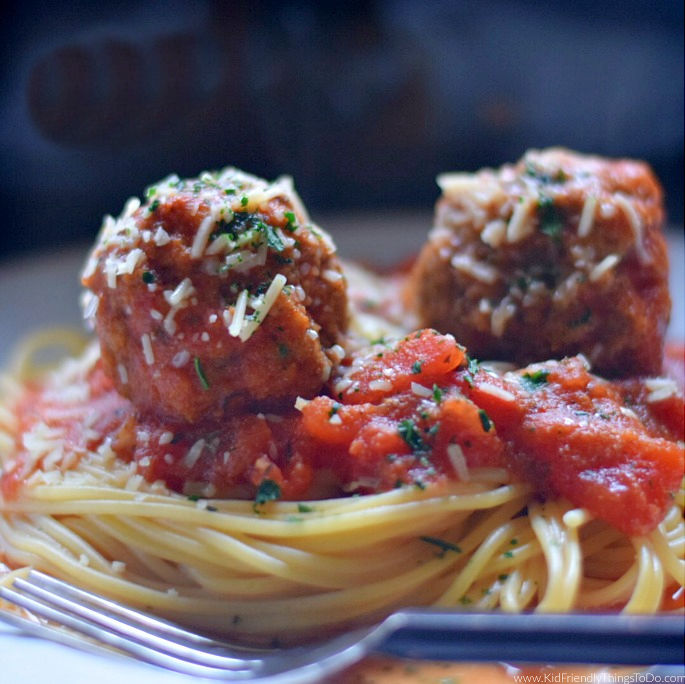 slow cooker spaghetti and meatballs