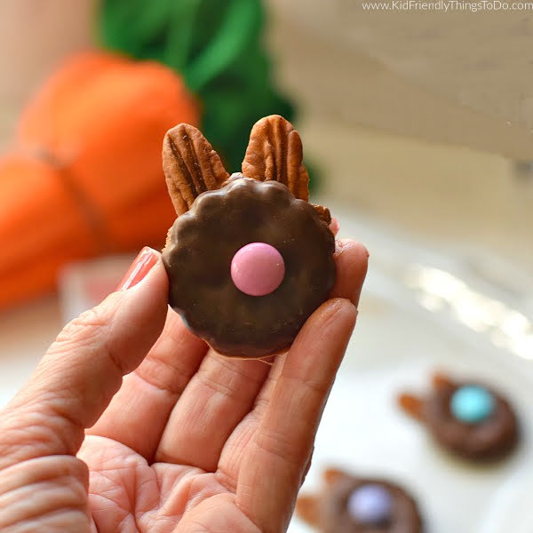 Easter bunny cookie