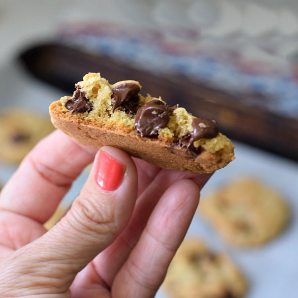 chocolate chip cookies