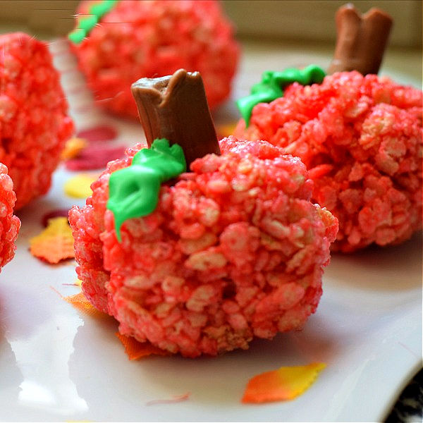 Apple Rice Krispies Treats for fall