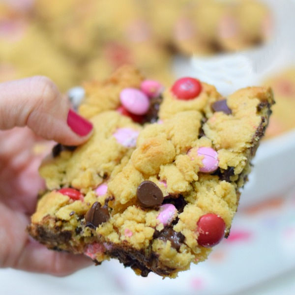 Valentine Blonde Brownies