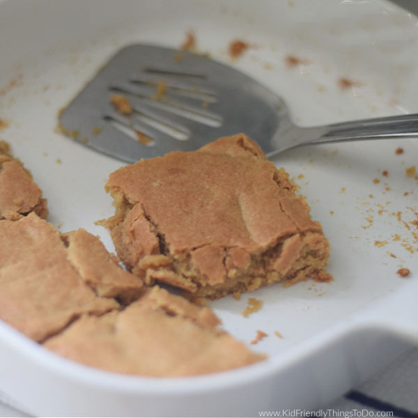 Classic Blonde Brownies