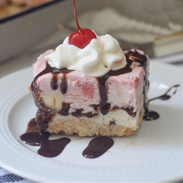 Banana Split Cake {No-Bake!}