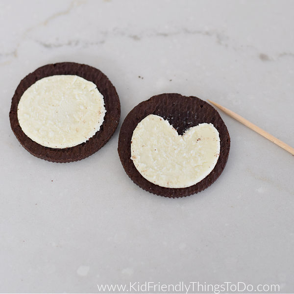 Valentine Oreo Cookie Penguin