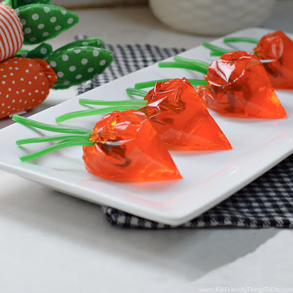 Jell-O Jiggler Easter carrots treat