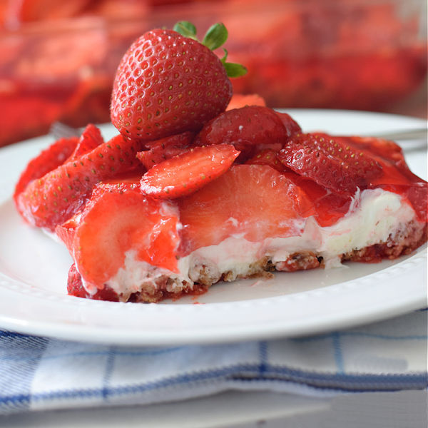 strawberry pretzel salad recipe