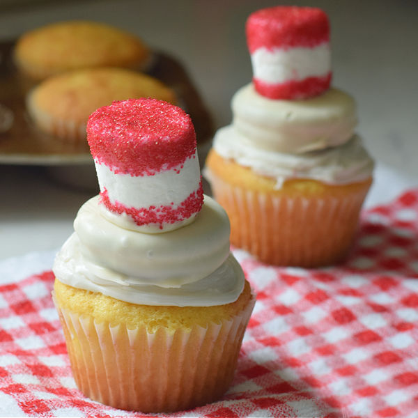 Dr. Seuss Cat in the Hat Cupcakes