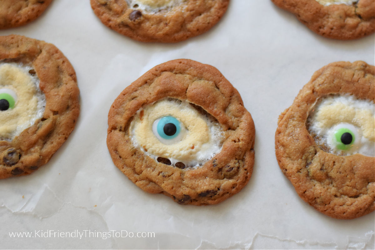 eyeball cookies for Halloween