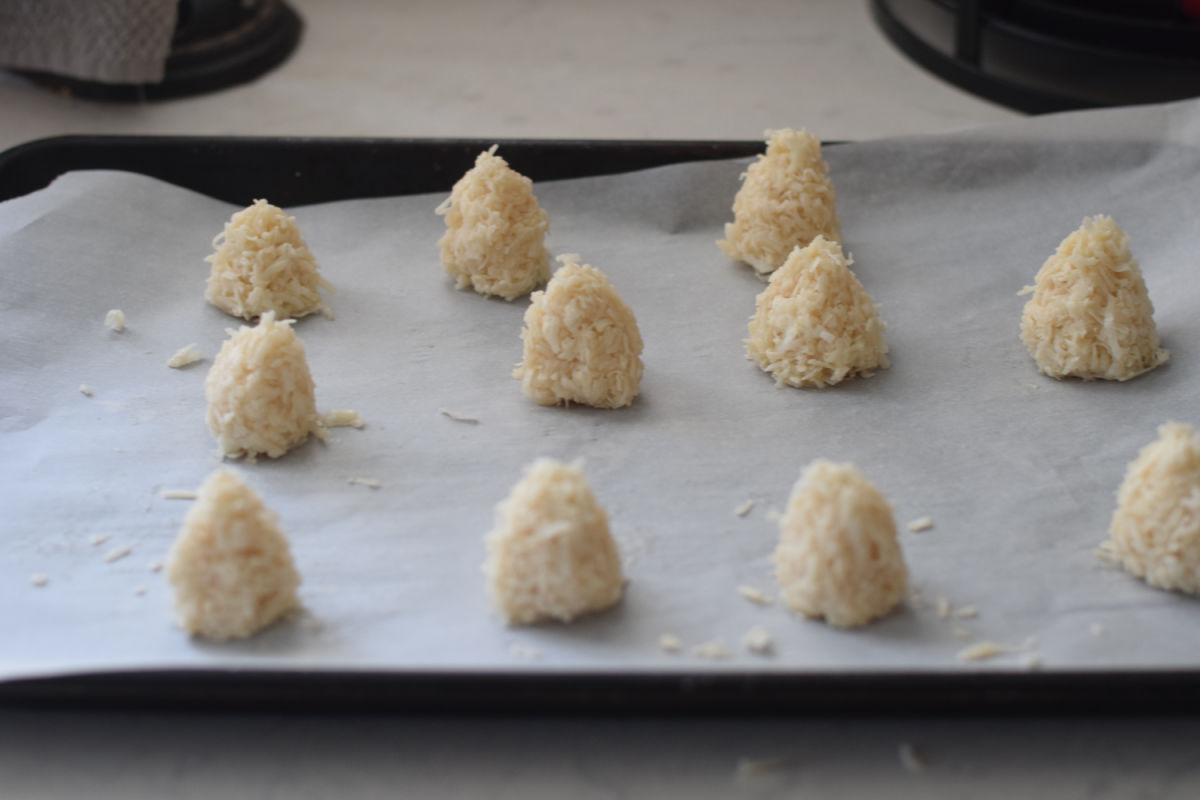 coconut macaroon mounds 