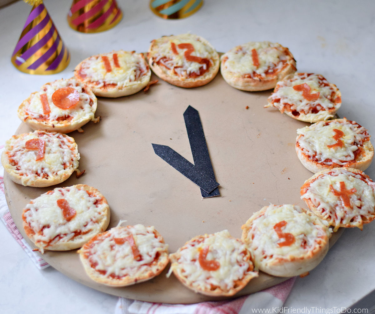 English Muffin clock pizza